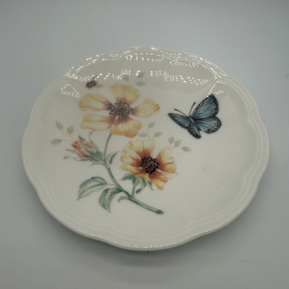 Lenox Butterfly Meadow 6 1/2 inch Tidbit Party Plate Scalloped Yellow Flower EUC